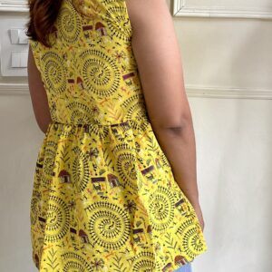 Short Flairy Sleeveless Kurti - Image 6