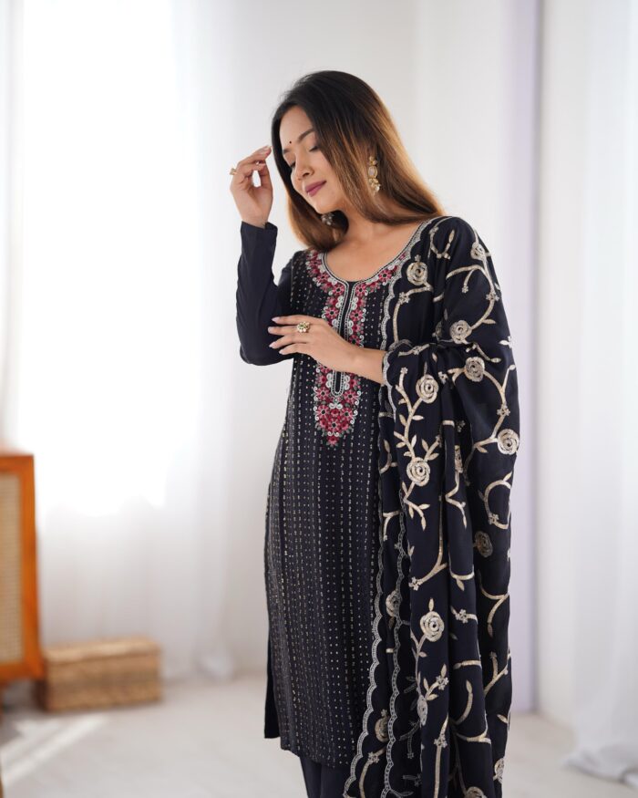 Designer Kurta Set - Image 12