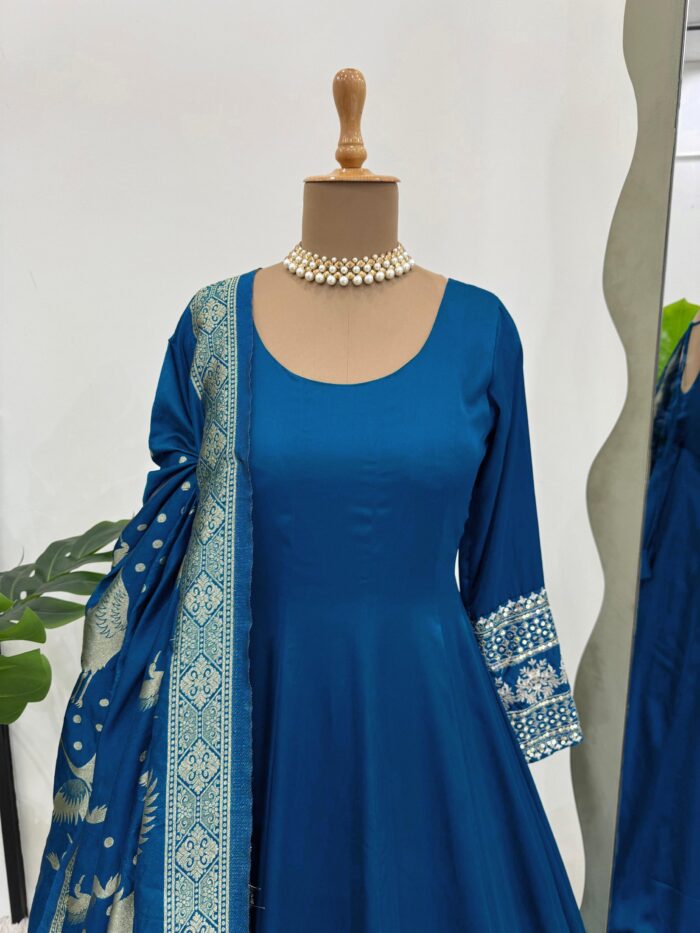 Panelled Anarkali Set - Image 2