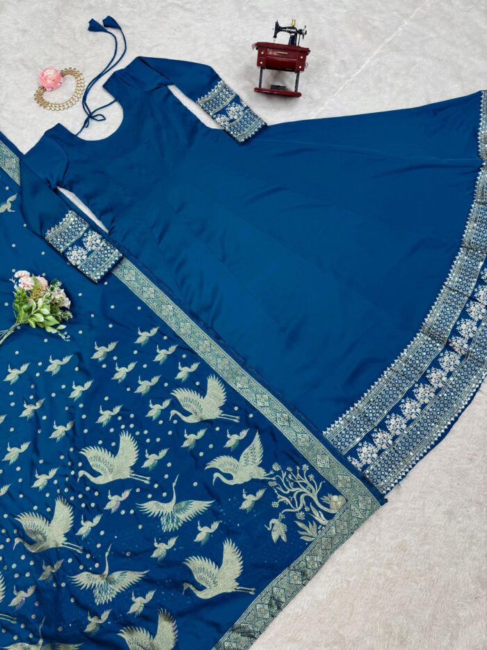 Panelled Anarkali Set - Image 5