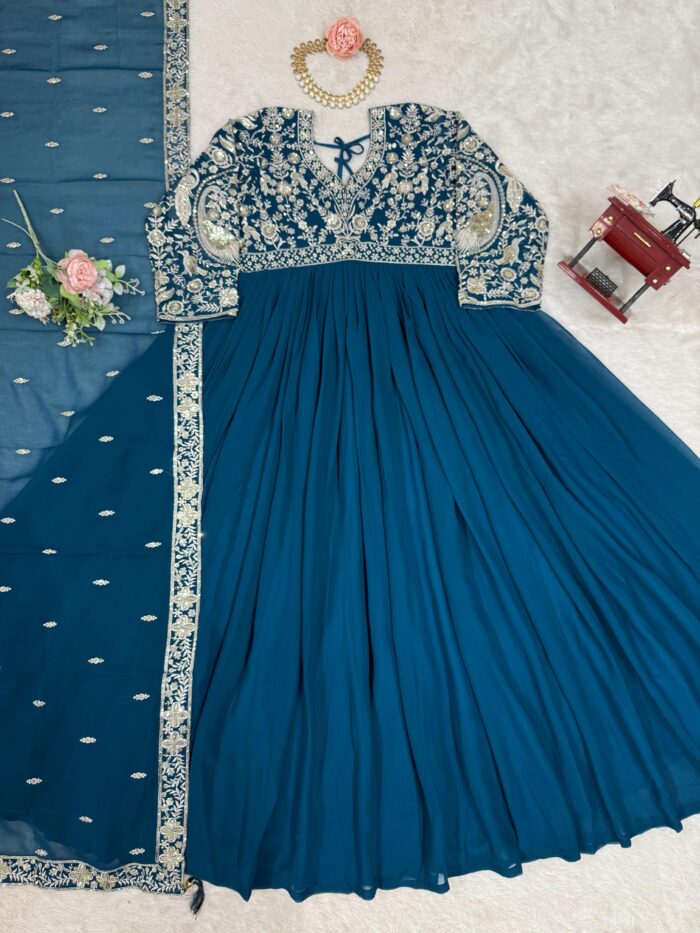 Designer Anarkali Set - Image 4