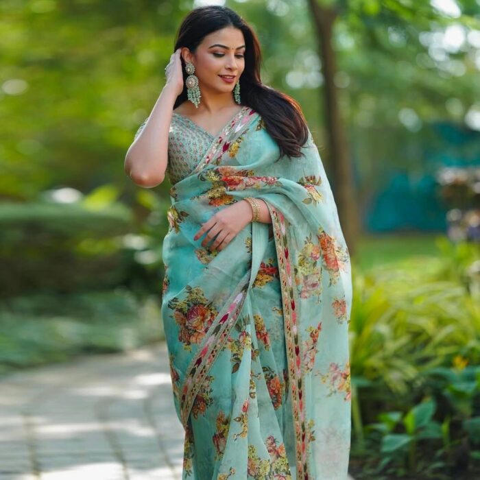 Floral printed Saree - Image 4