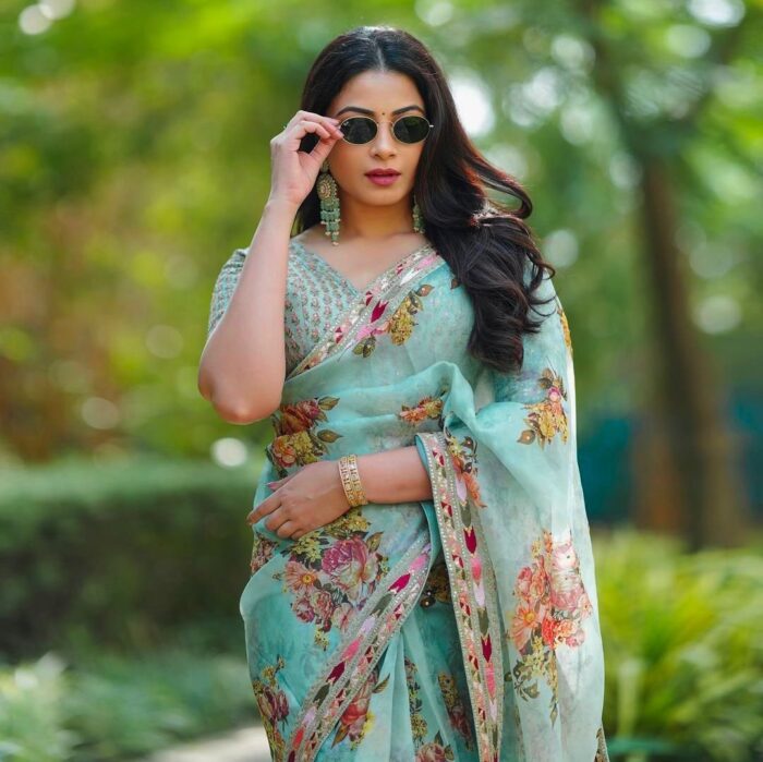 Floral printed Saree - Image 2