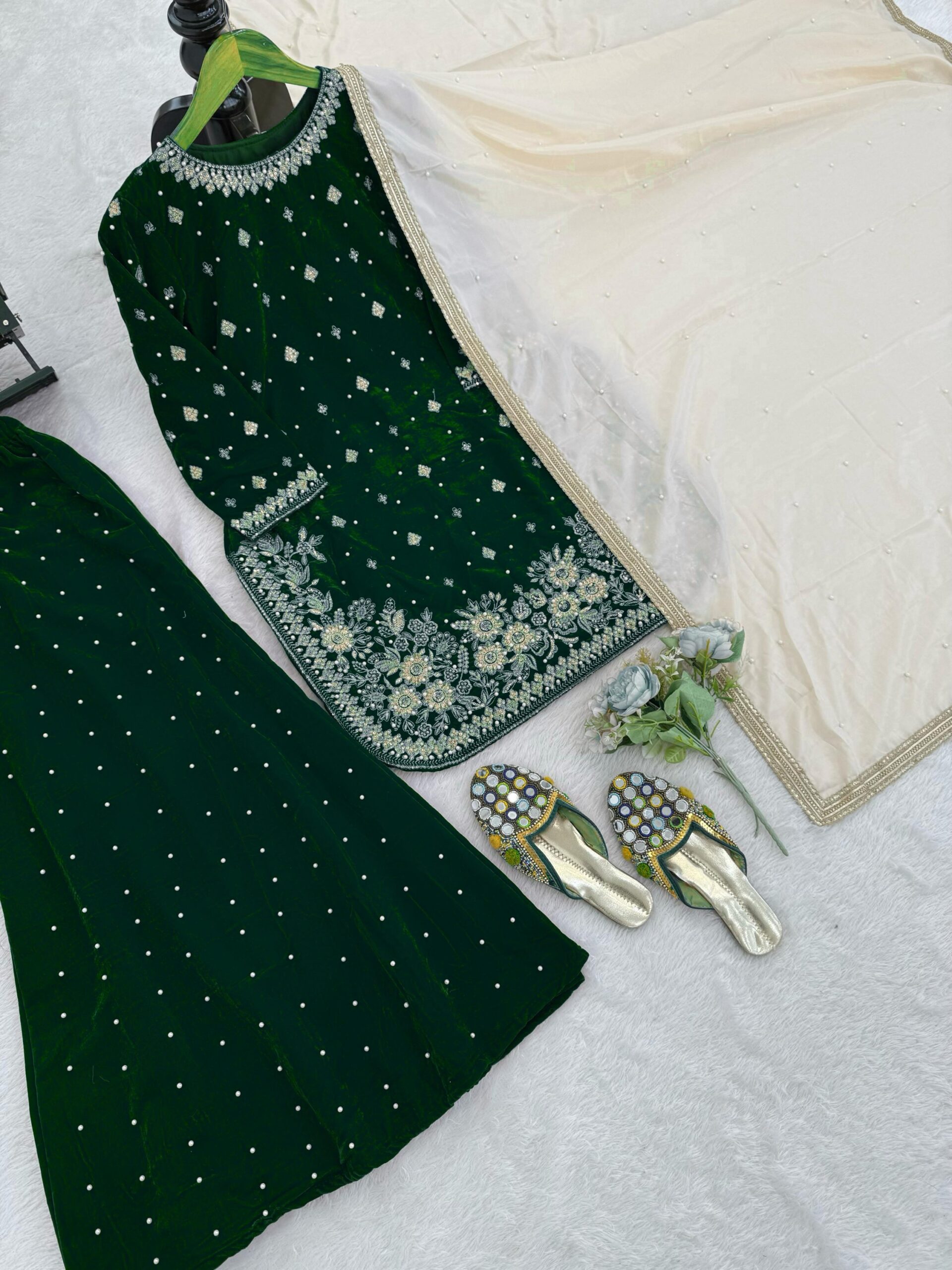 Embroidered Kurta Set in Velvet - Image 15