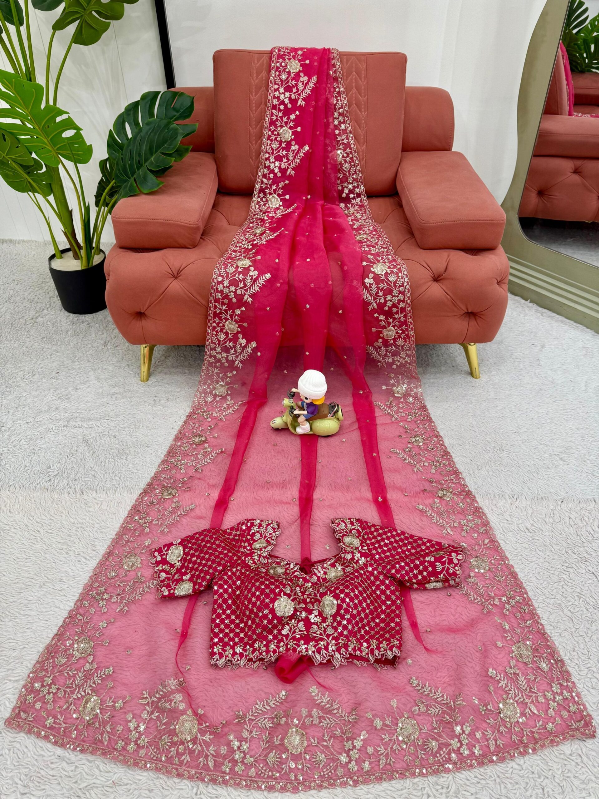 Embroidered Designer Saree - Image 10