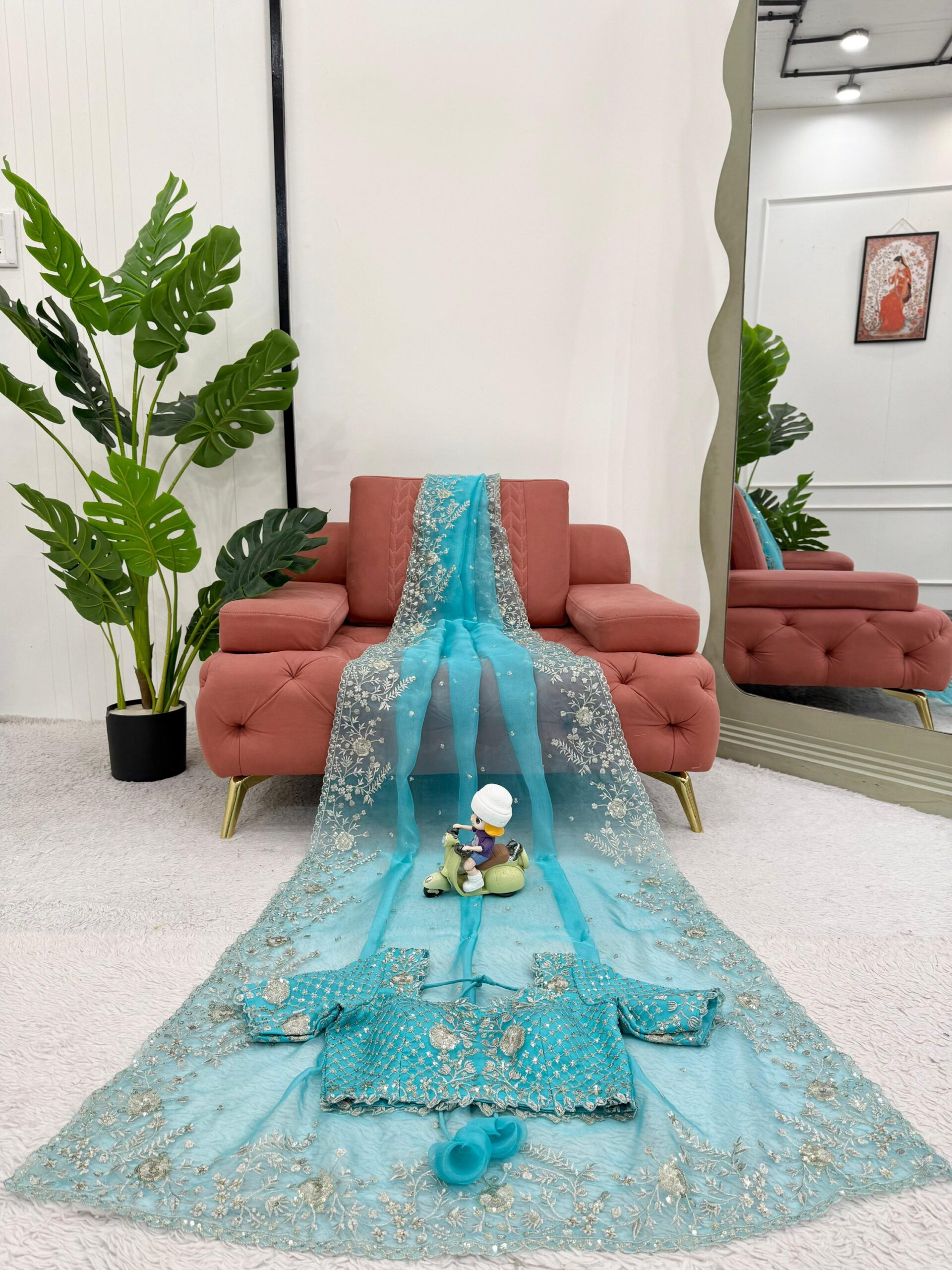 Embroidered Designer Saree - Image 17