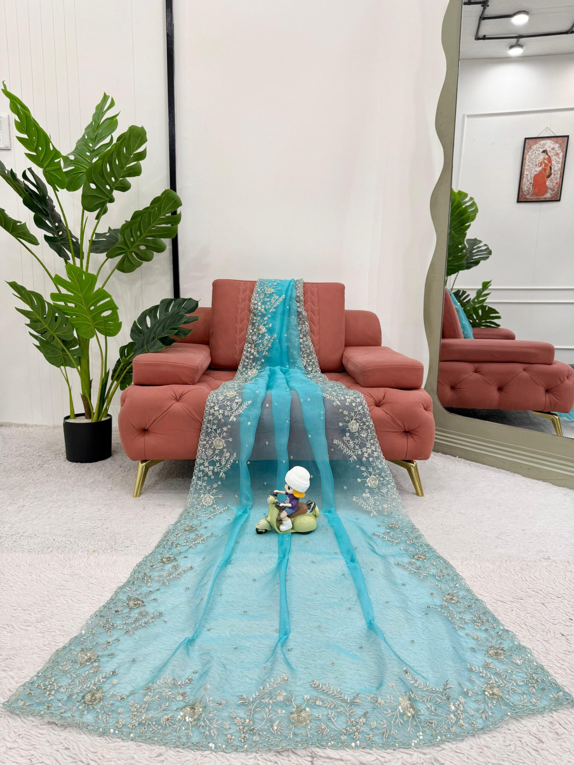 Embroidered Designer Saree - Image 23