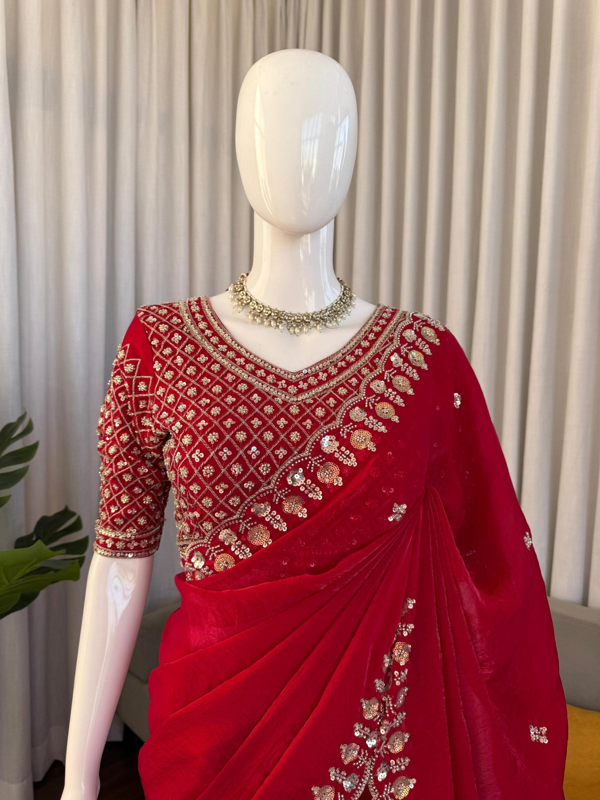 Sequins and Beads Work Saree - Image 4