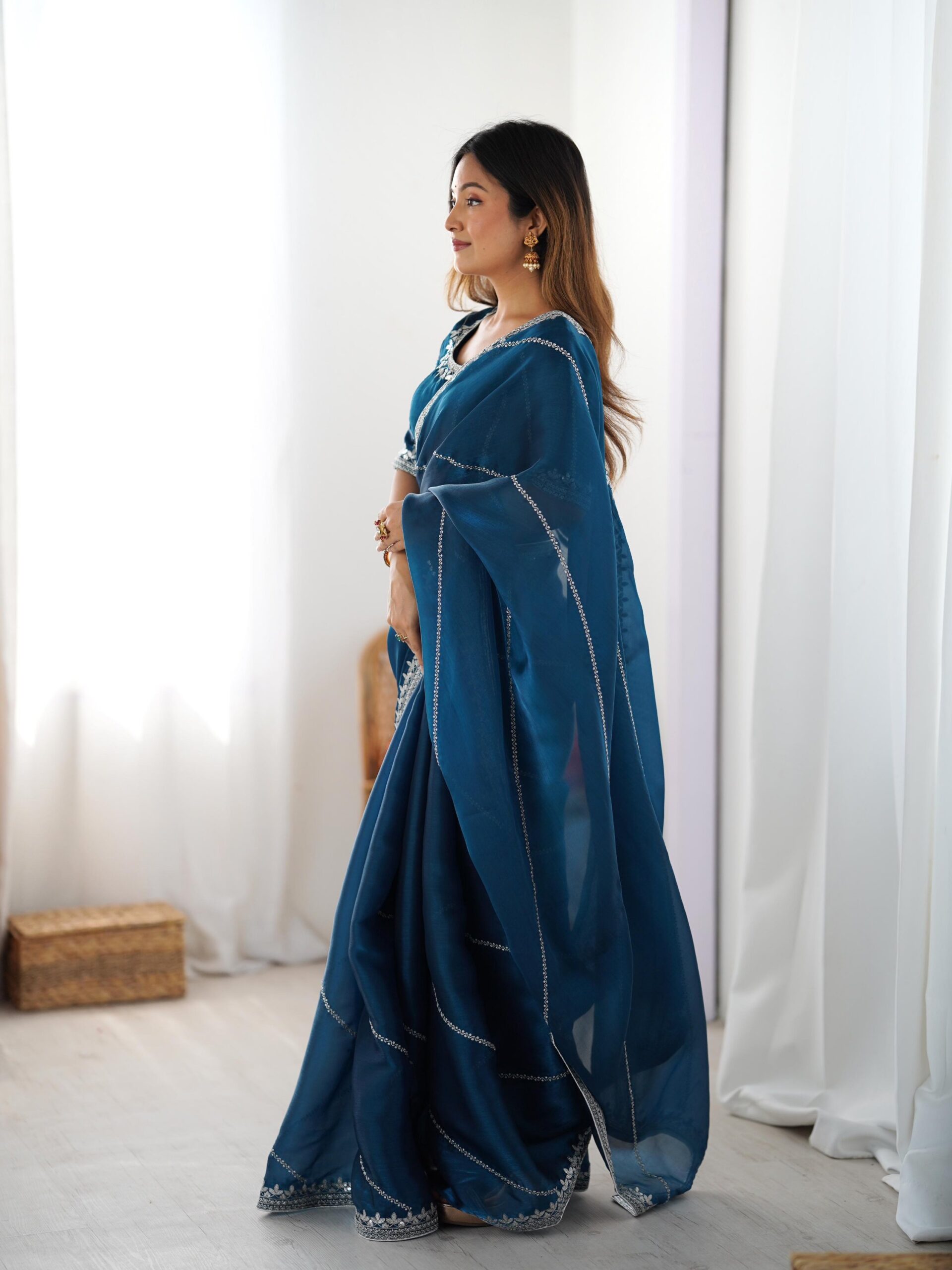 Shimmer Saree - Image 17