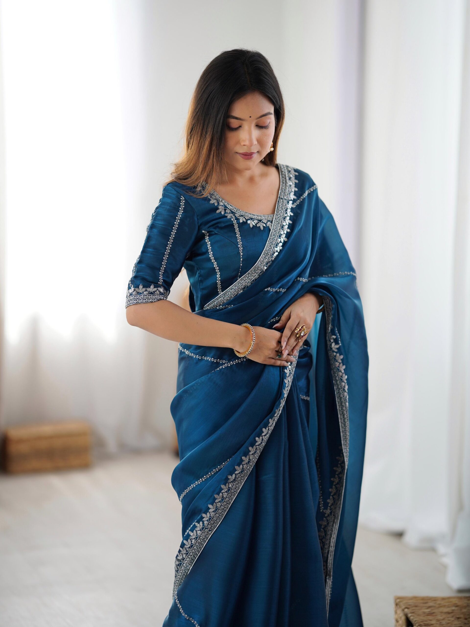 Shimmer Saree - Image 15