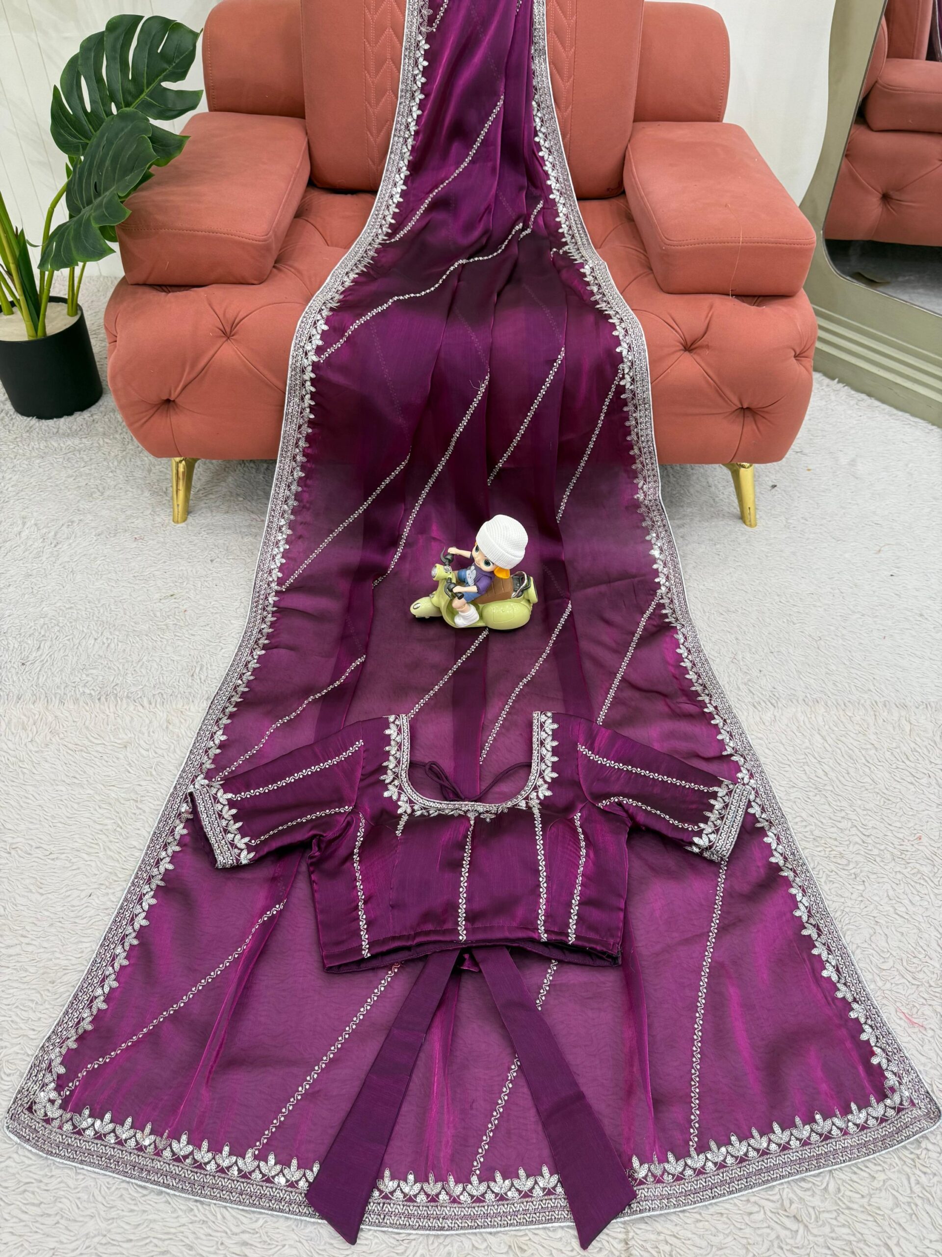 Shimmer Saree - Image 10