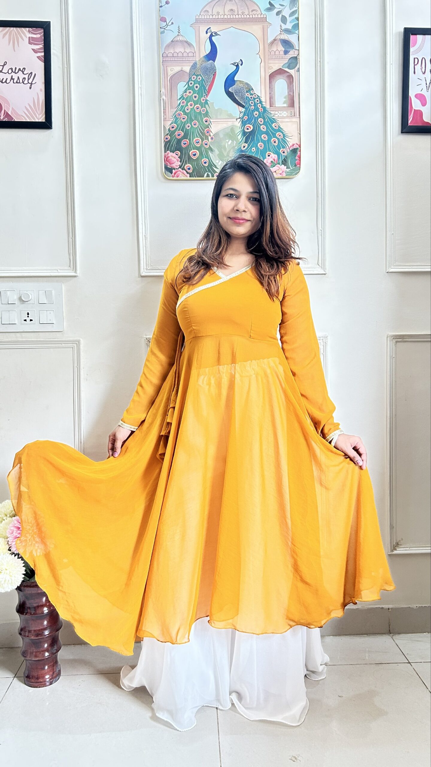 Meher Anarkali - Image 46