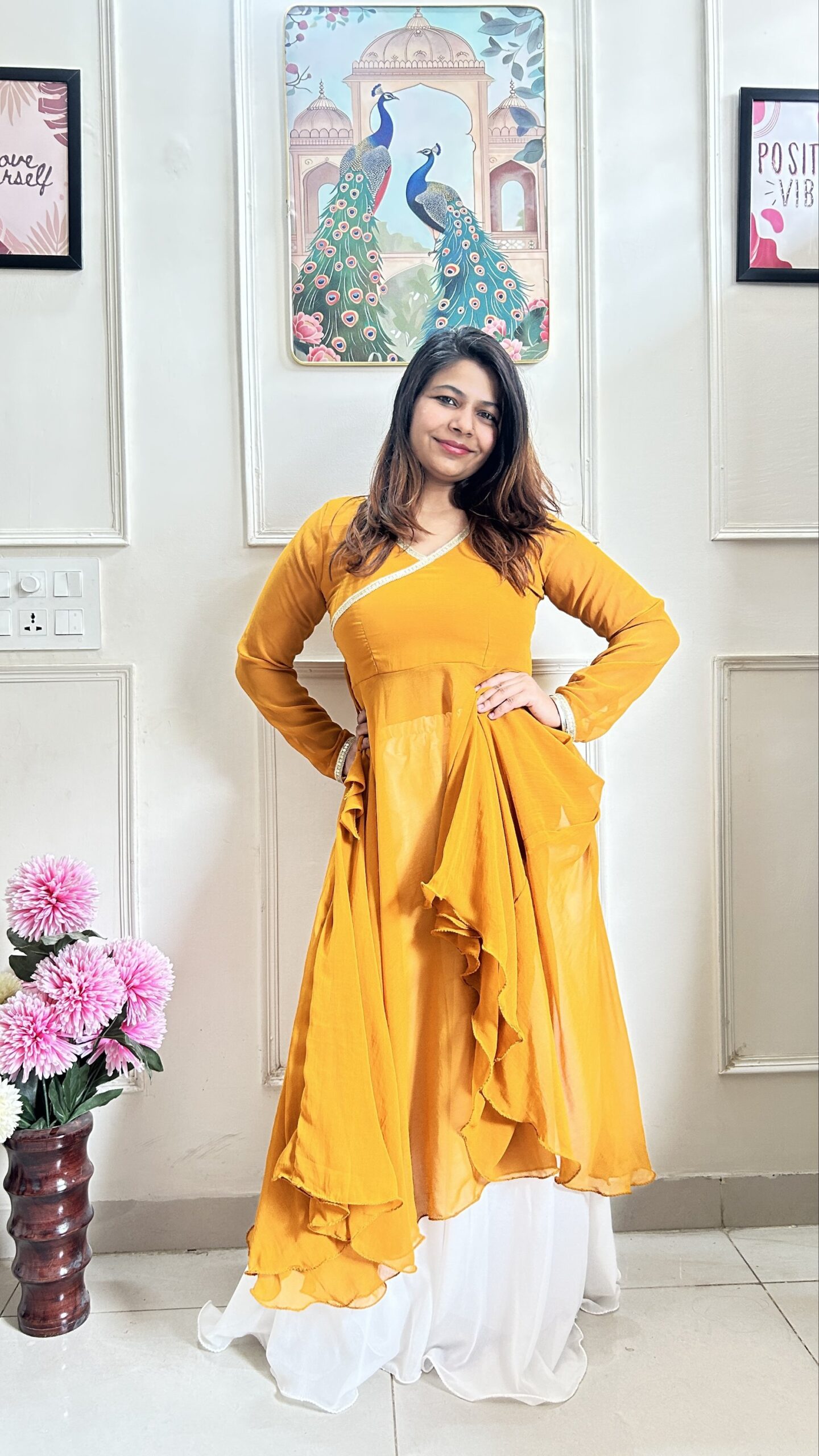 Meher Anarkali - Image 45