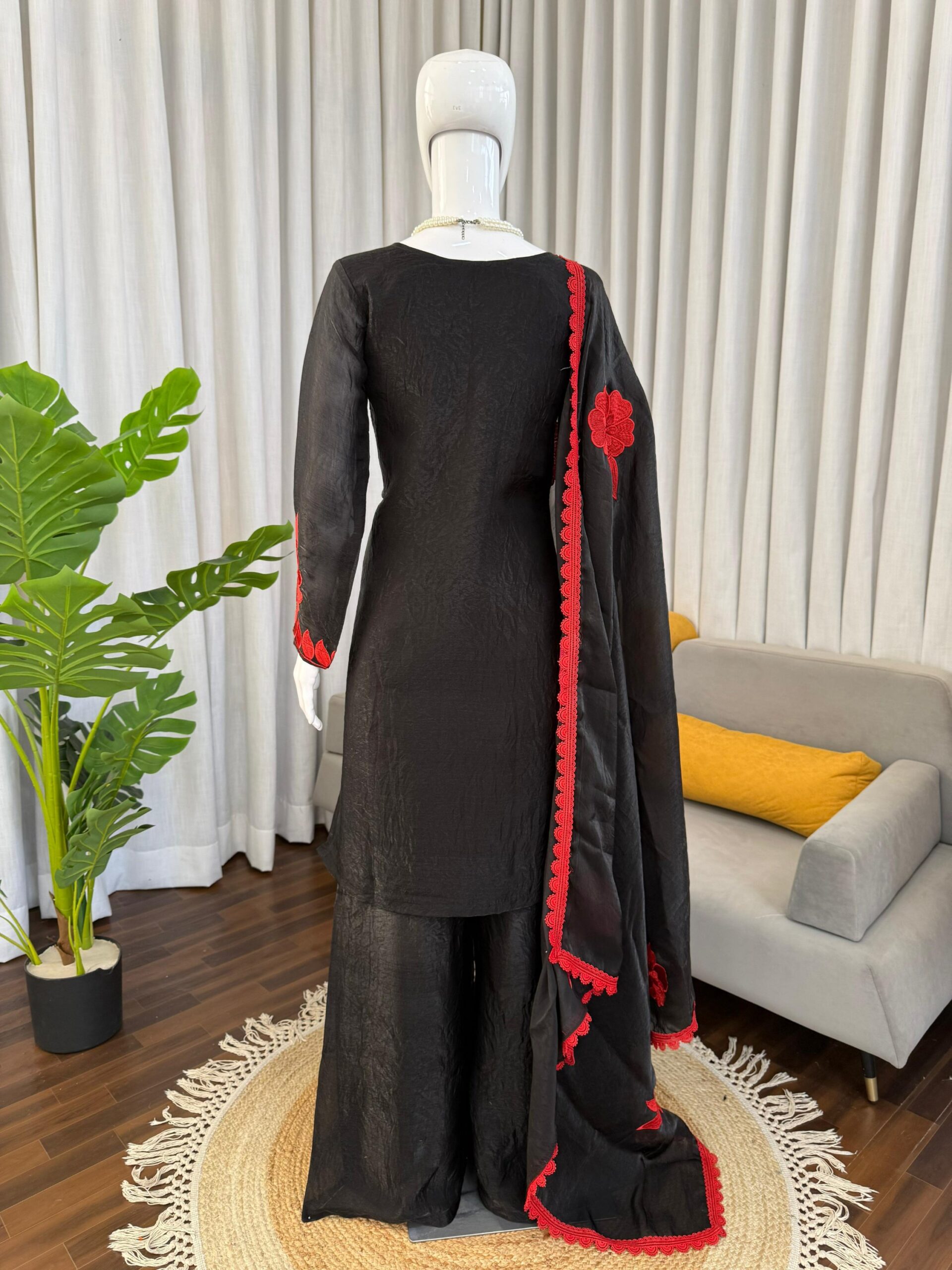 Thread Embroidered Palazzo Set - Image 17