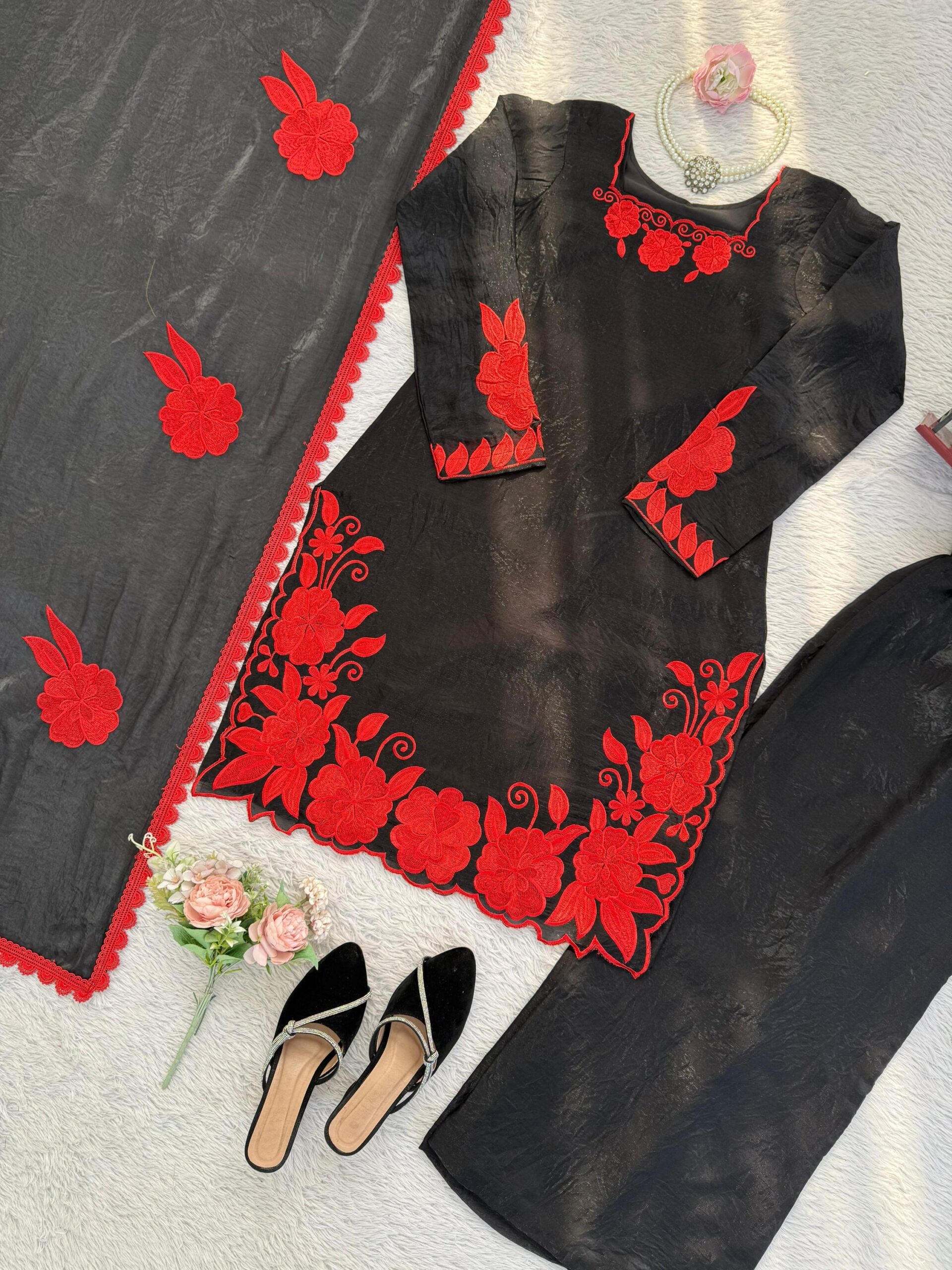 Thread Embroidered Palazzo Set - Image 21