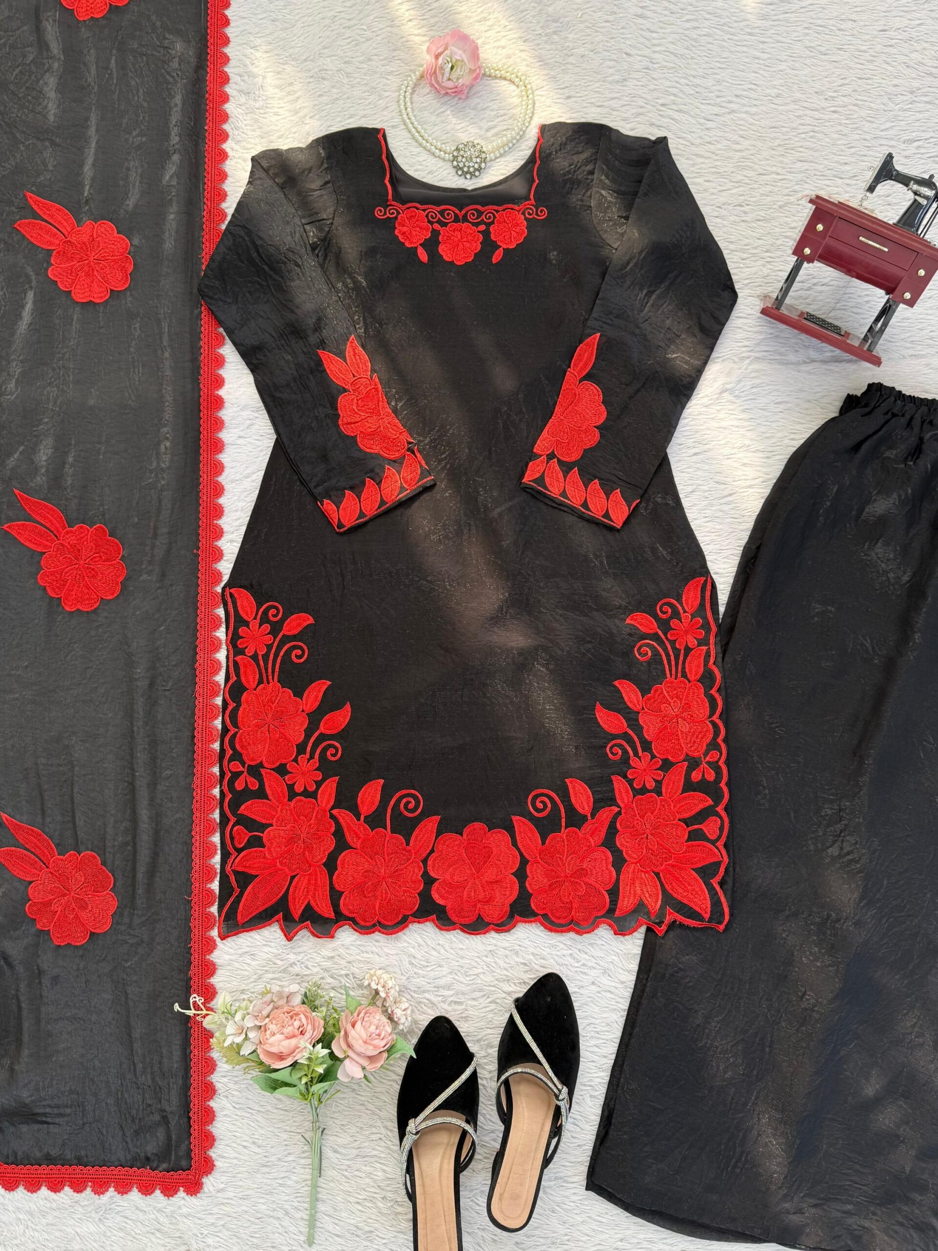 Thread Embroidered Palazzo Set - Image 20