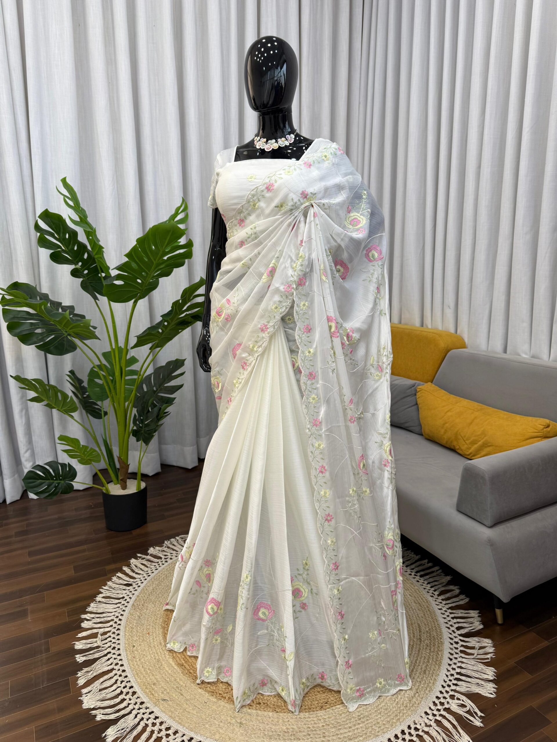 Designer Floral Embroidered Saree - Image 7