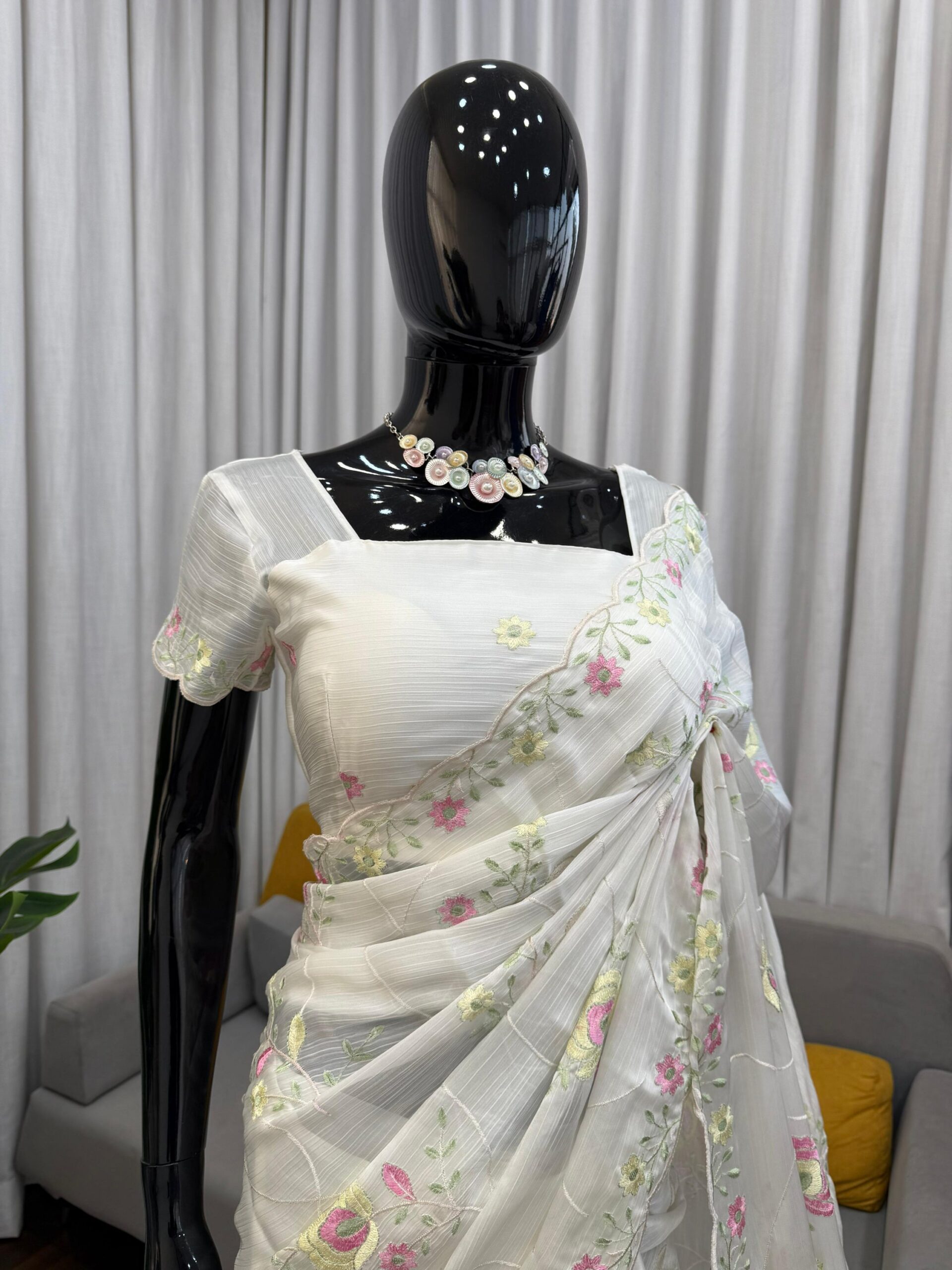Designer Floral Embroidered Saree - Image 3