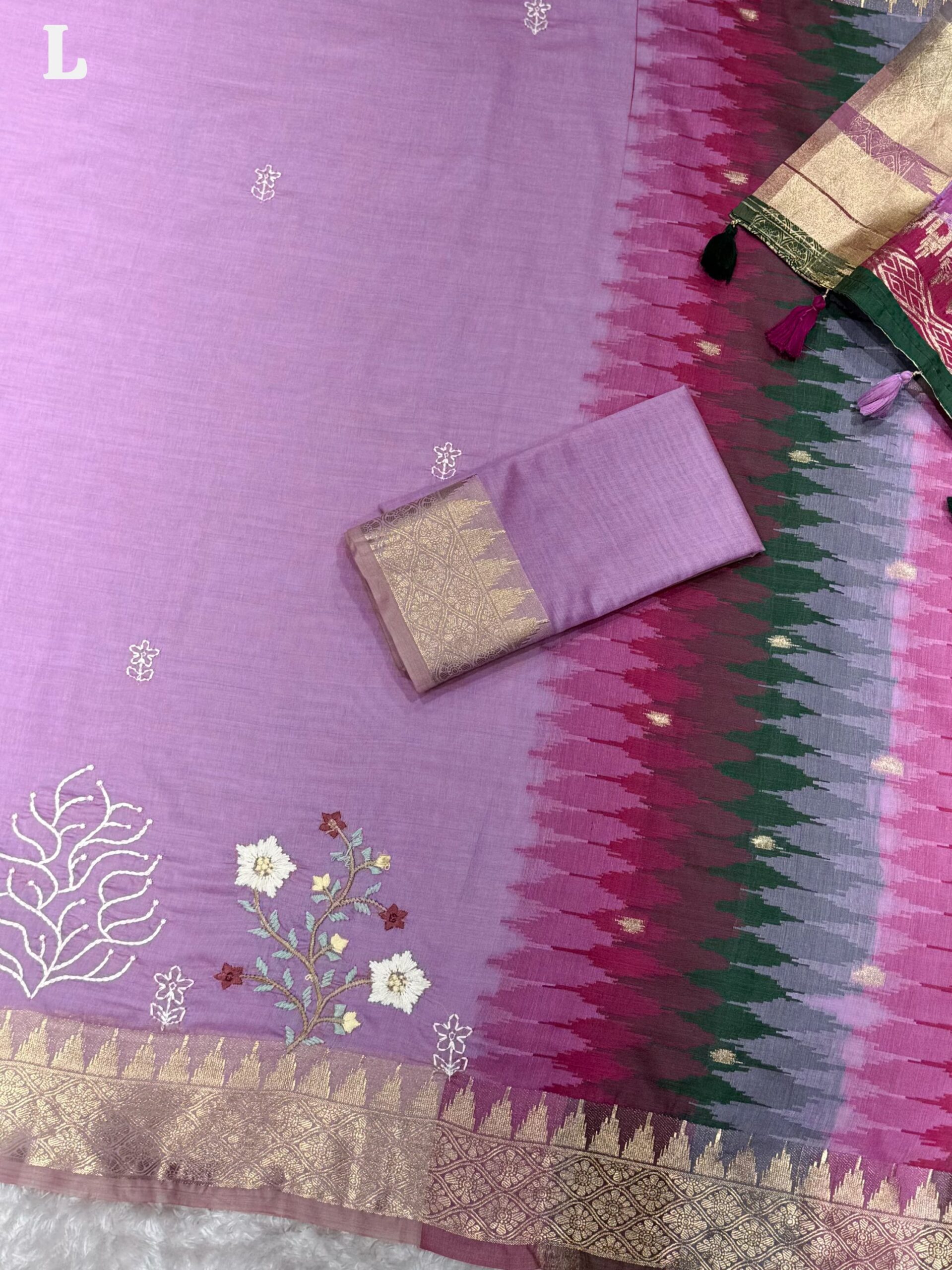 Floral Embroidered Saree - Image 3