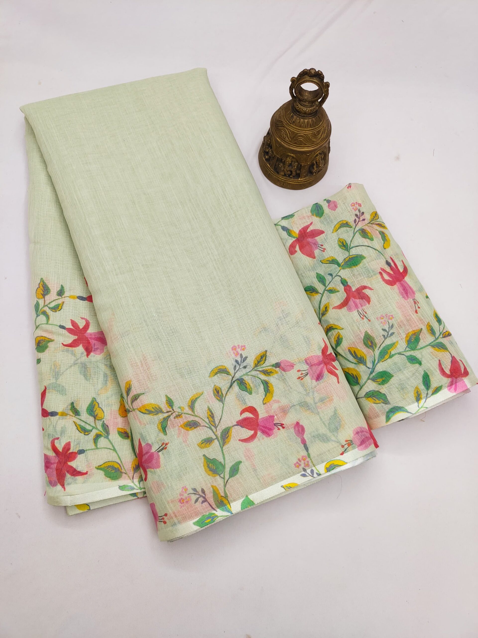 Linen Saree in Pretty Floral Prints - Image 28