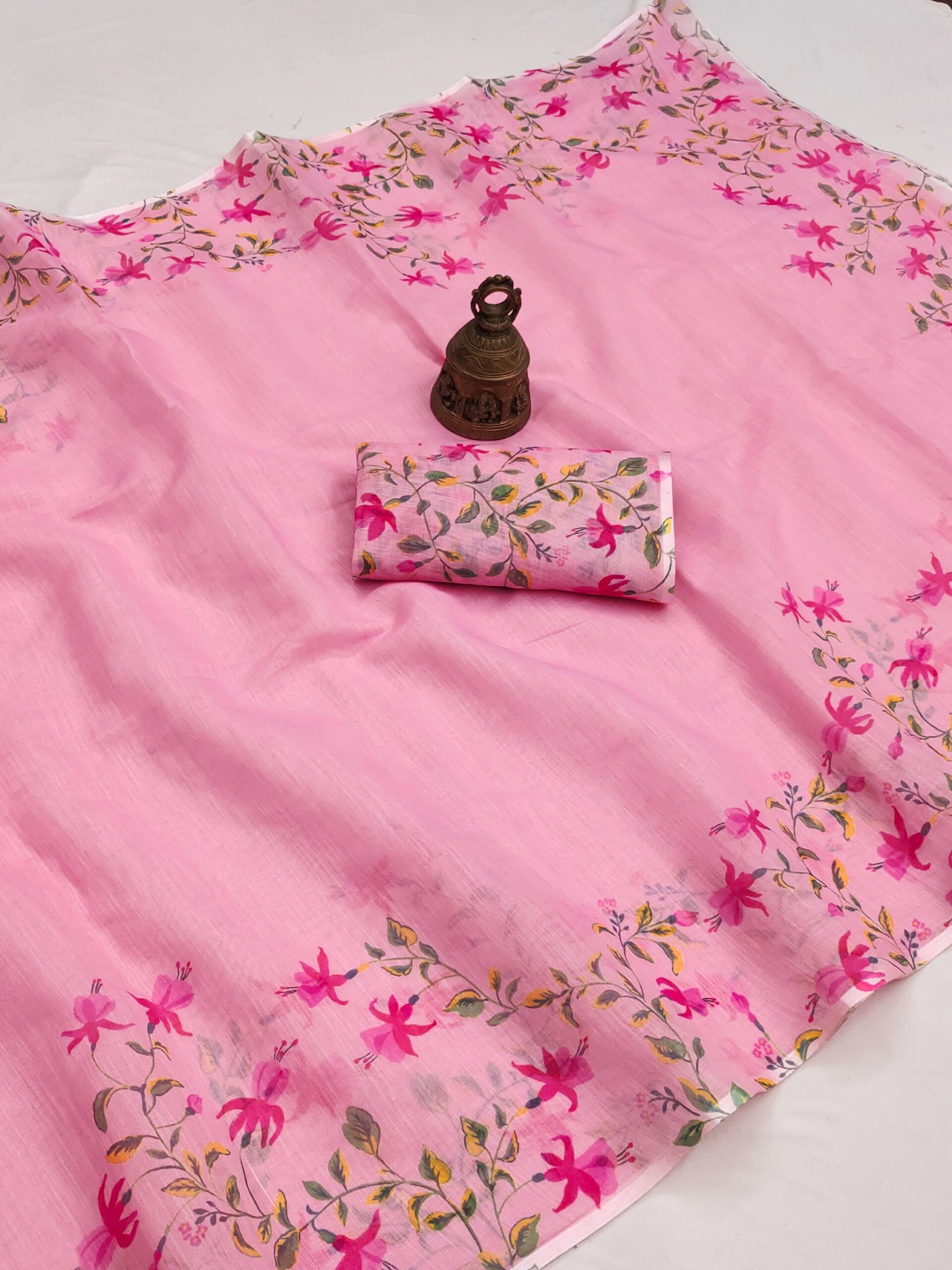 Linen Saree in Pretty Floral Prints - Image 8