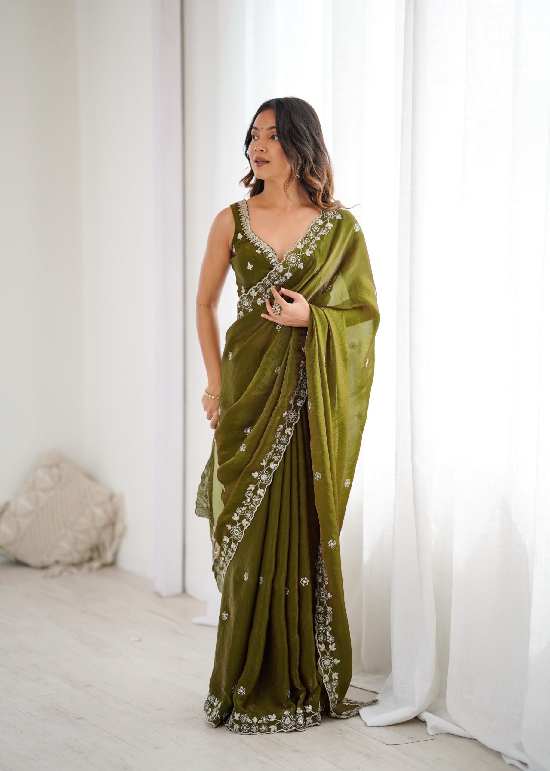 Designer Embroidered Saree - Image 17