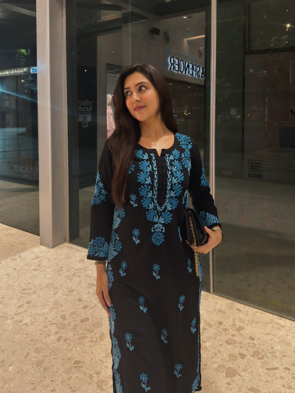 Lucknowi Work Kurta Set - Image 2