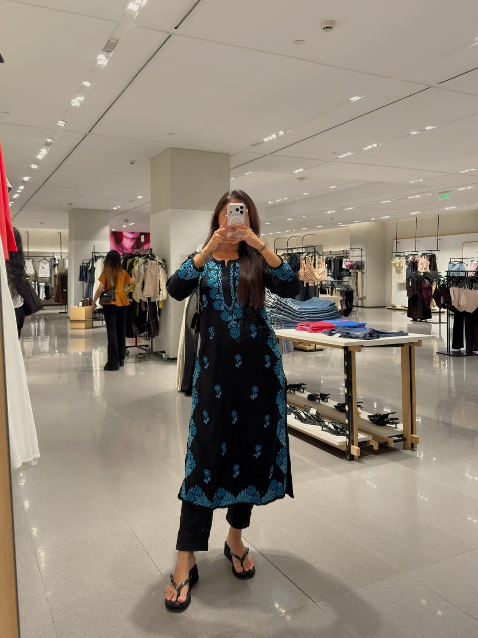 Lucknowi Work Kurta Set