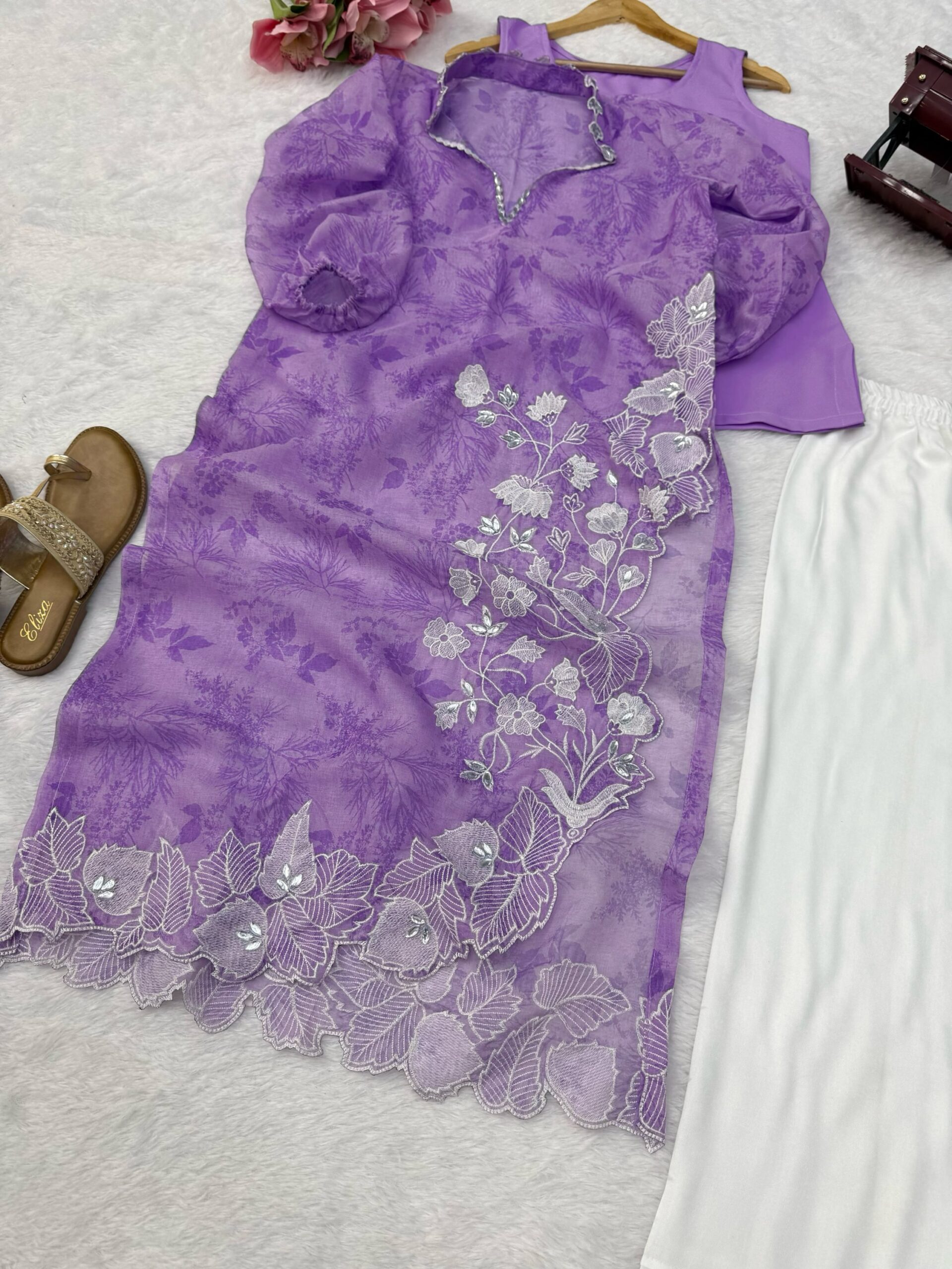 Embroidered 3 piece set - Image 3