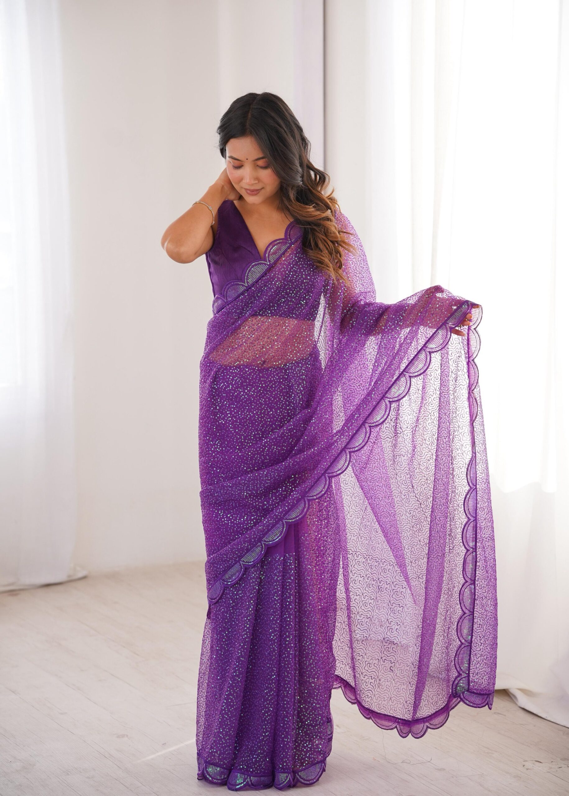 Shimmering Thread & Sequins Net Saree - Image 9