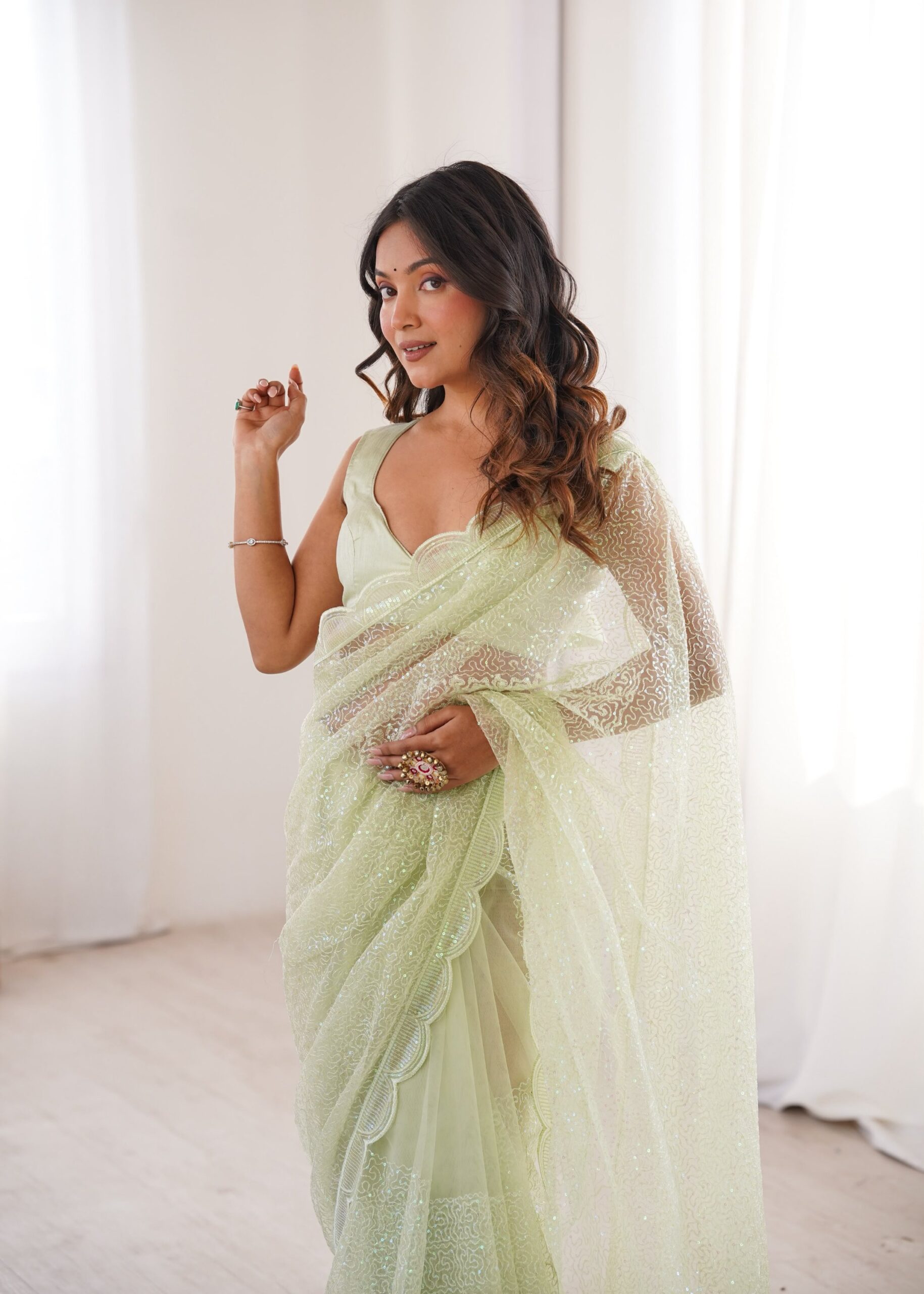 Shimmering Thread & Sequins Net Saree - Image 23