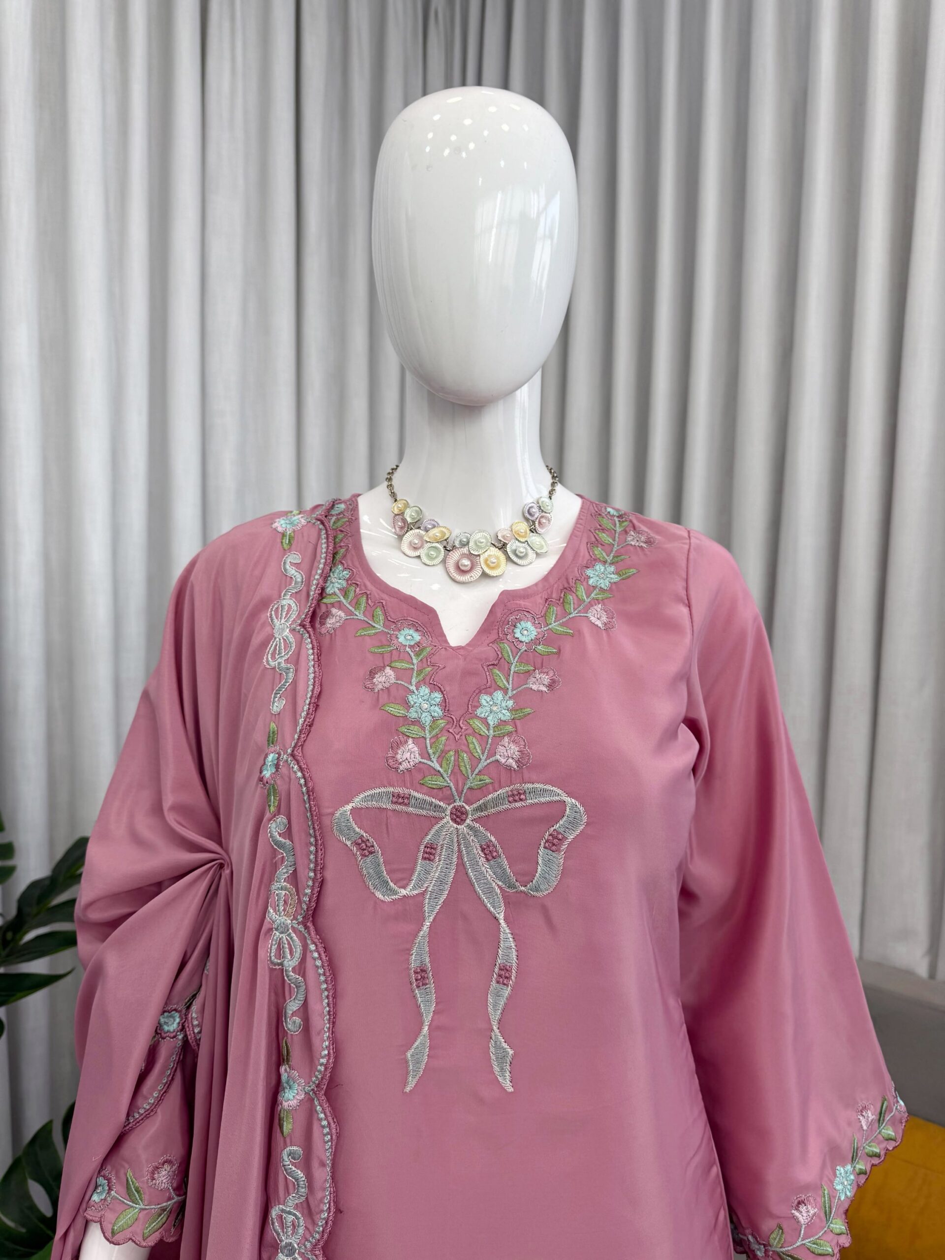 Thread & Sequins Farshi Salwar Set - Image 4