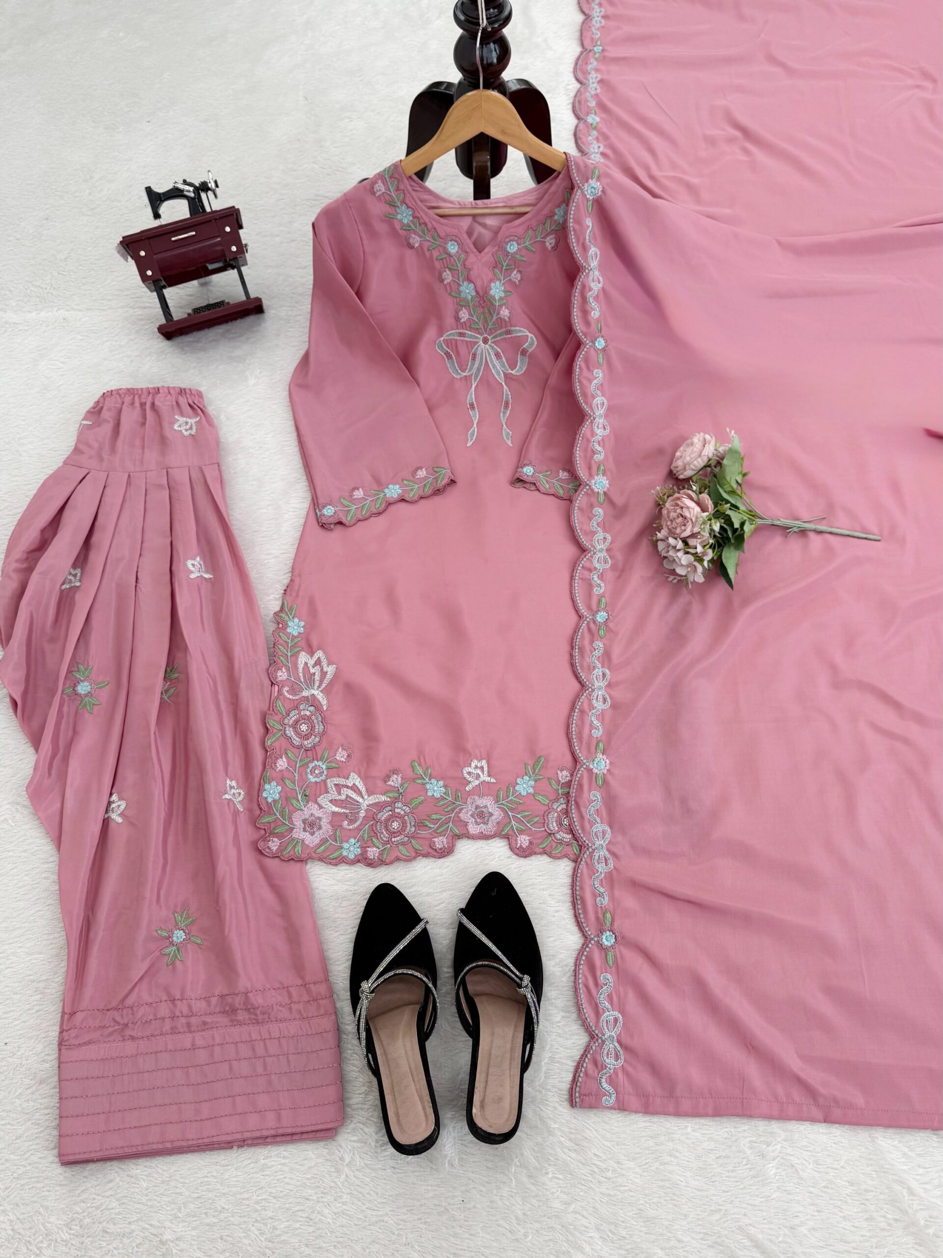 Thread & Sequins Farshi Salwar Set - Image 7