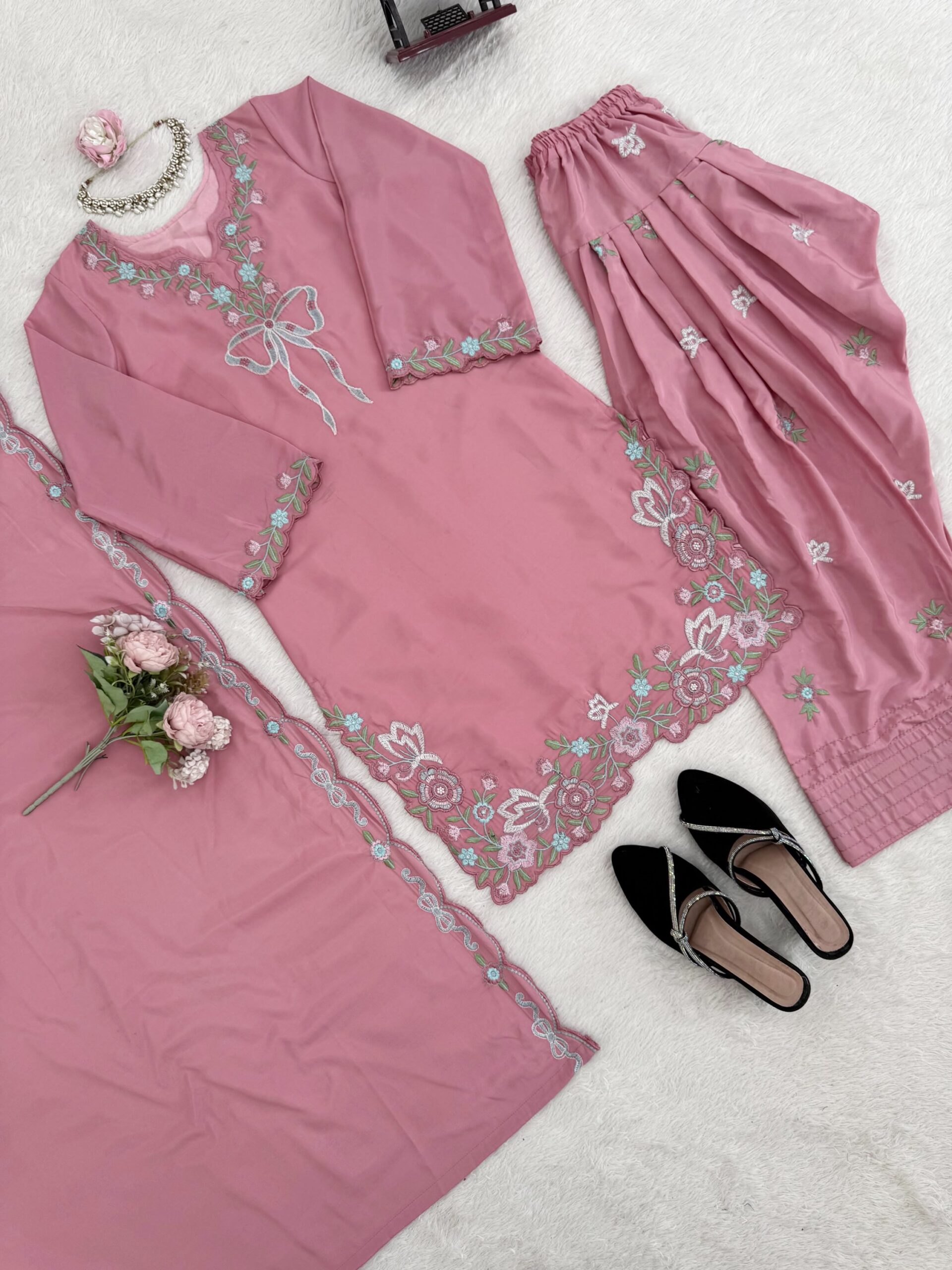 Thread & Sequins Farshi Salwar Set - Image 8