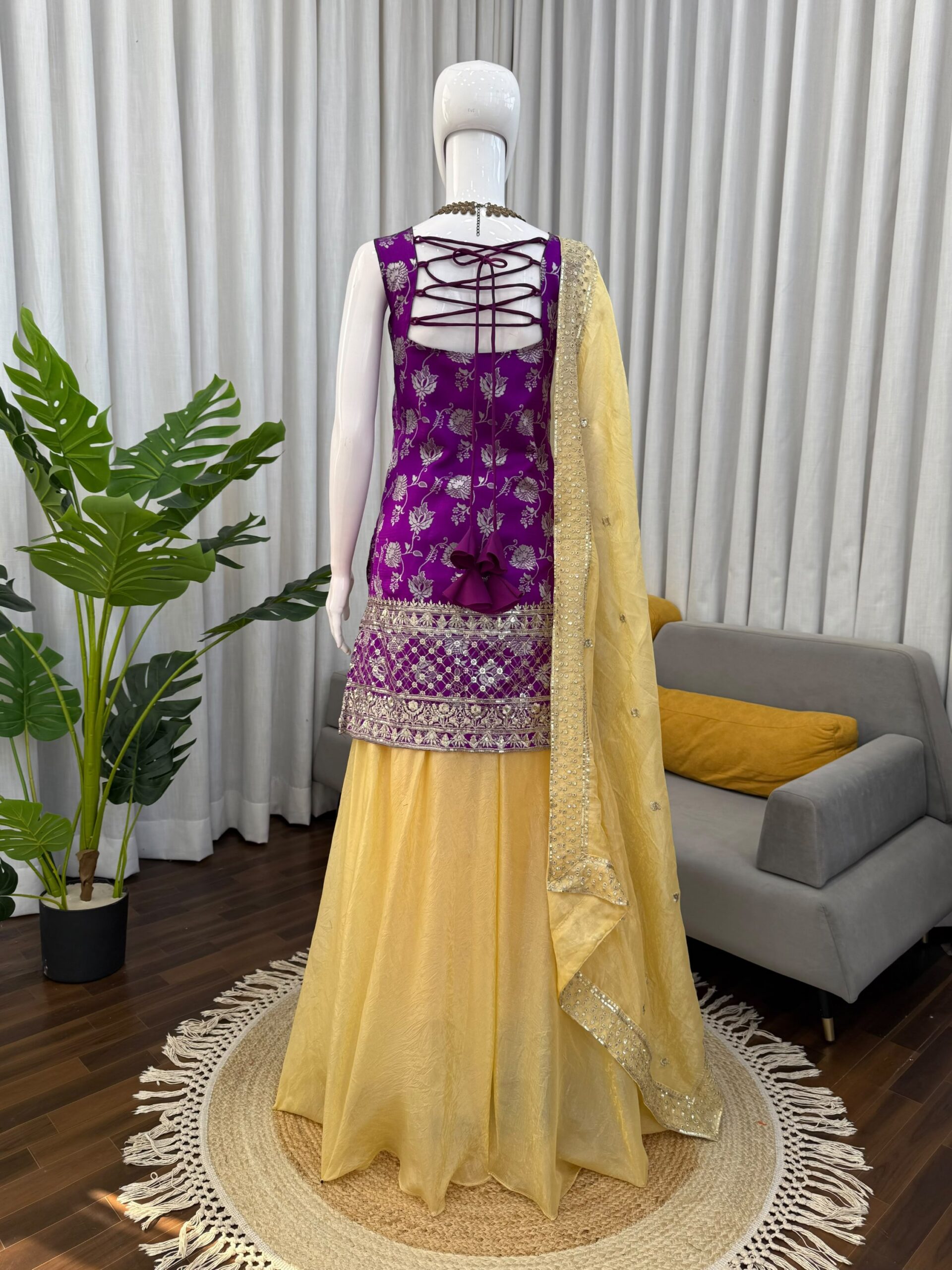 Thread and Sequins Suit Set - Image 6